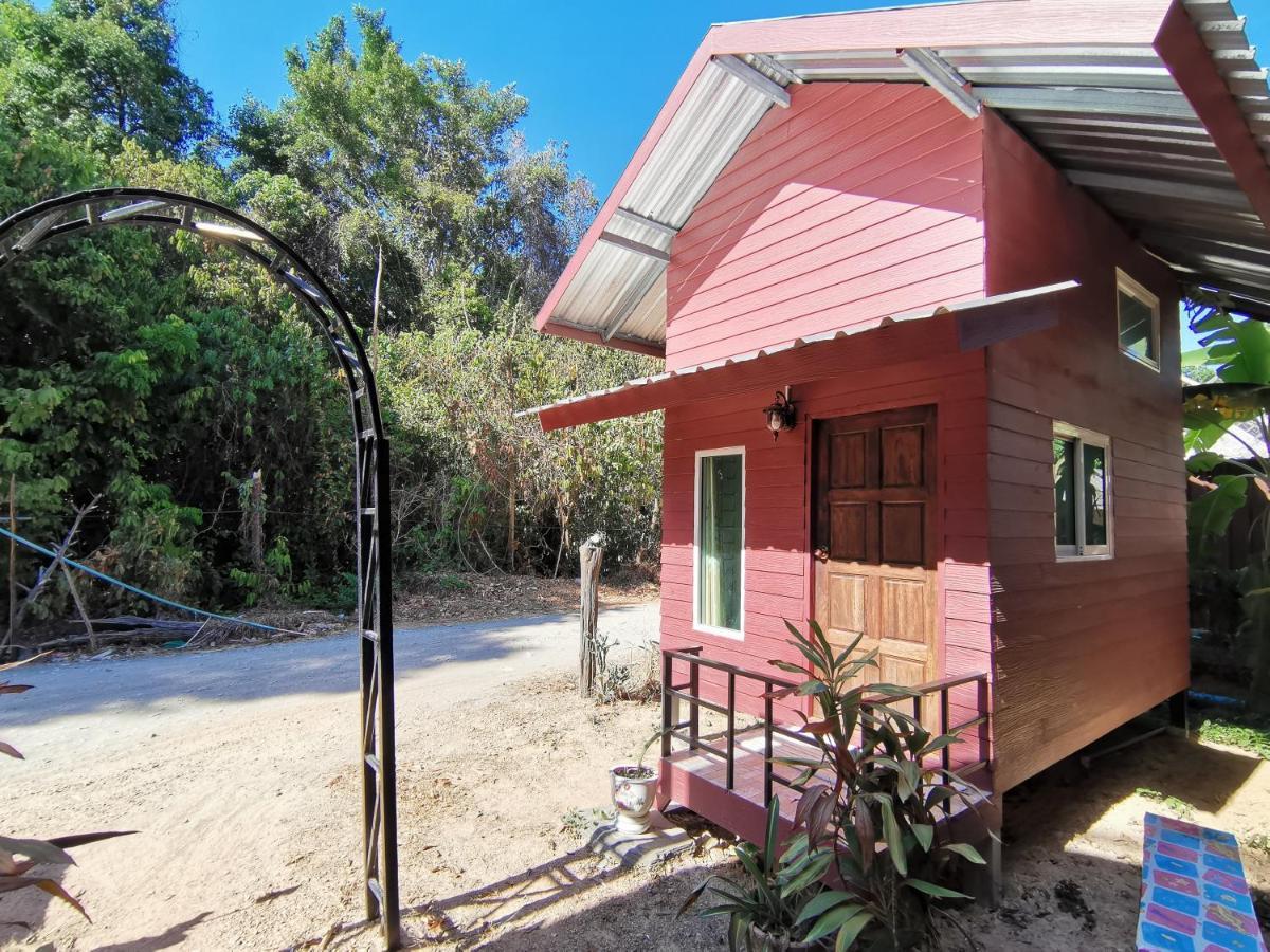 Phuhaya Bamboo Bungalows Ko Lanta Eksteriør billede