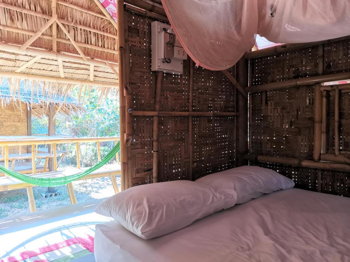 Phuhaya Bamboo Bungalows Ko Lanta Eksteriør billede
