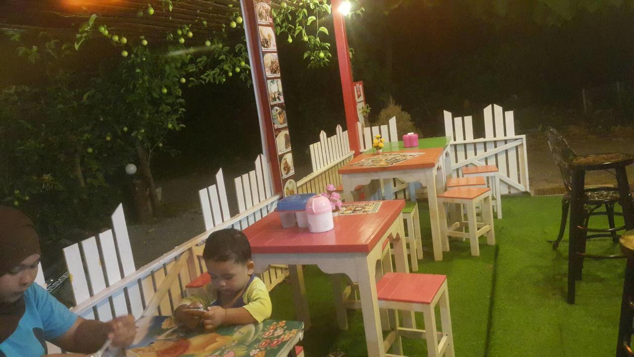 Phuhaya Bamboo Bungalows Ko Lanta Eksteriør billede